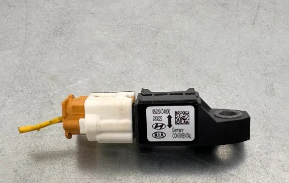 KIA Optima Airbag deployment crash/impact sensor 95920D4000