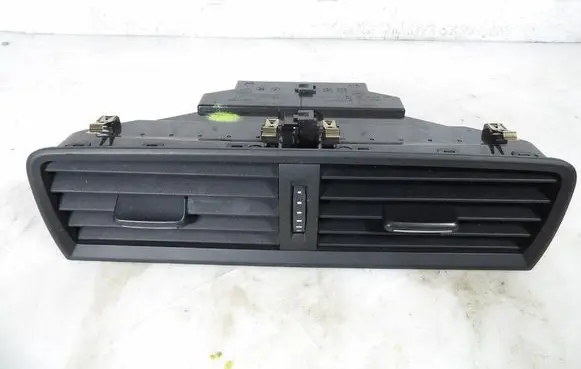 Skoda Fabia Mk3 (NJ) Dashboard side air vent grill/cover trim 6V0820951C