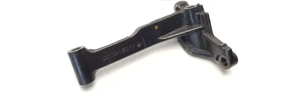 Toyota Avensis T250 Engine mounting bracket 3311805010