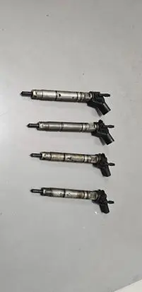Mercedes-Benz Vito Viano W639 Fuel injector A6460701487