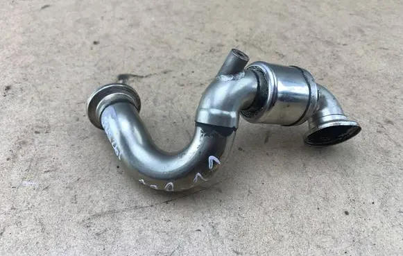 BMW 3 E90 E91 EGR valve line/pipe/hose 11717811788 7811788