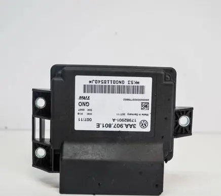 Volkswagen PASSAT B7 Rear brake EMF control unit/module 3AA907801E