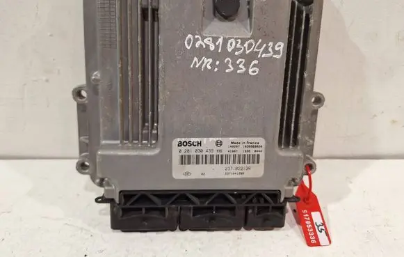 Renault Clio IV Engine control unit/module 0281030439 237102213R