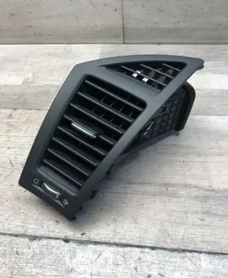 Hyundai i40 Dashboard side air vent grill/cover trim U09E01