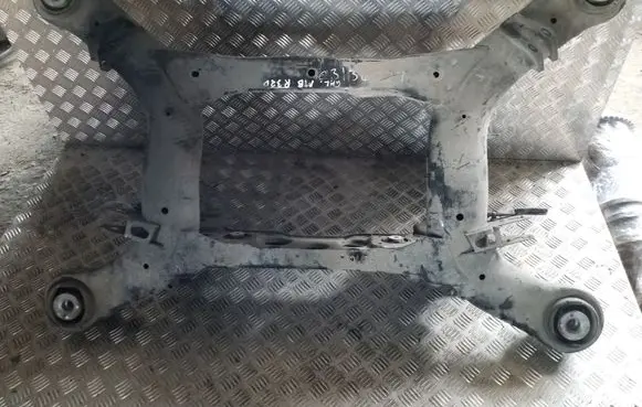 Mercedes-Benz R W251 Rear subframe 