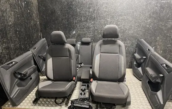 Volkswagen Taigo Seat set 