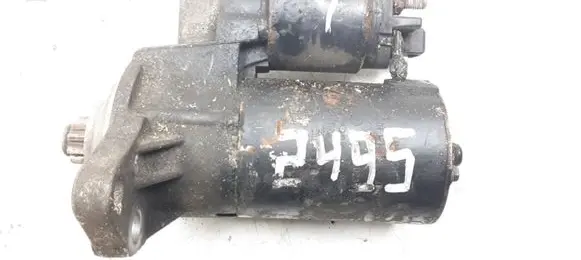 Volkswagen Golf IV Starter motor 1005821879 2495