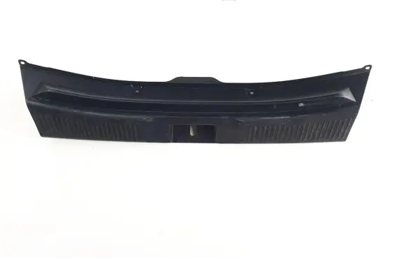 Suzuki SX4 S-Cross Tailgate/trunk side cover trim 