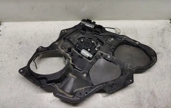 Mazda 3 I Rear door window regulator with motor