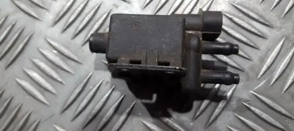 Renault Megane I Turbo solenoid valve 866305f 8278p2