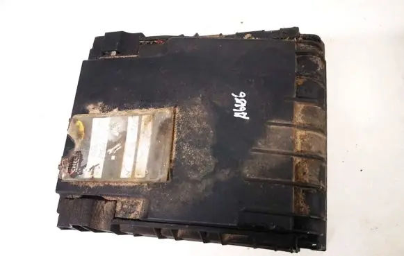 Skoda Octavia Mk2 (1Z) Fuse box cover 1k0937132f