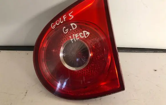 Volkswagen Golf V Tailgate rear/tail lights 285002