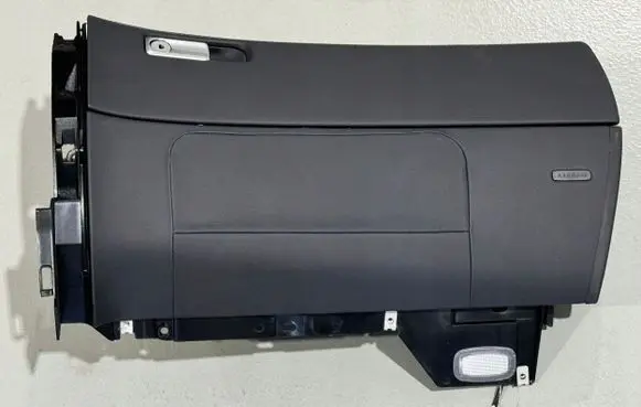 Mercedes-Benz AMG GT R190 C190 Glove box