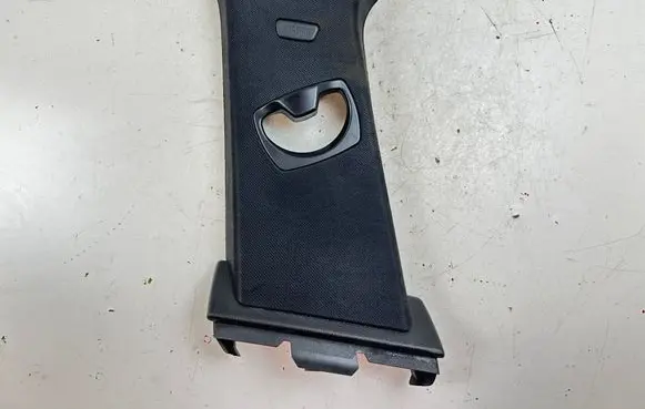 BMW 4 F32 F33 (B) pillar trim (top) 7311215