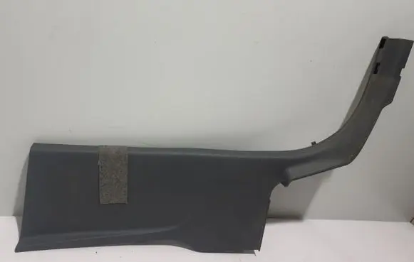 (D)pillar trim (top)