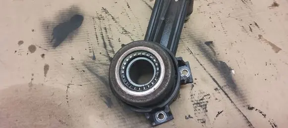 Ford Fiesta clutch release bearing 