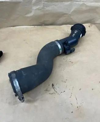 BMW 1 F20 F21 Intercooler hose/pipe 7597588 CZ15476810