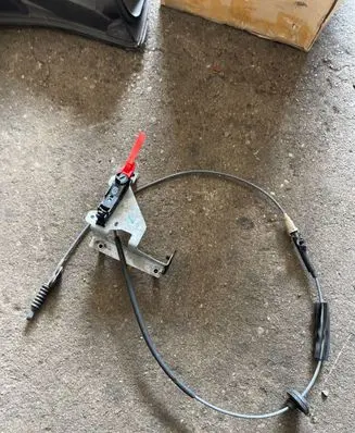 Land Rover Range Rover L322 Hand brake release cable 