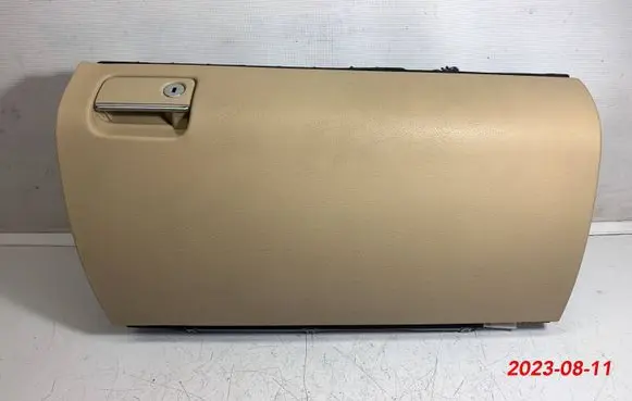 Mercedes-Benz GL X164 Glove box A1646890608 16905561 1646890608