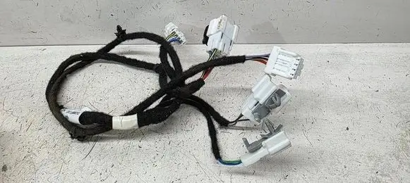 Nissan Qashqai J12 Seat wiring loom 870196UH0A