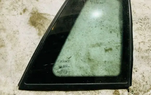 Rear side window
