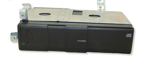 BMW X3 E83 CD/DVD changer 9131852 021031 AL0035A01A