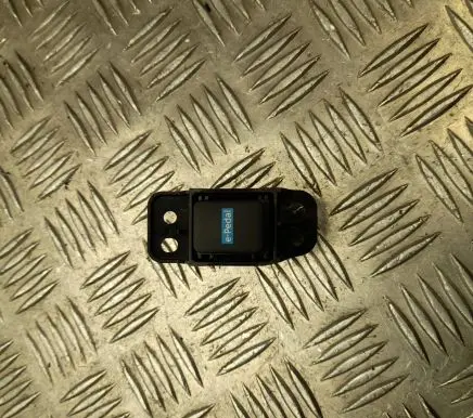 Nissan Juke II F16 Other switches/knobs/shifts 664