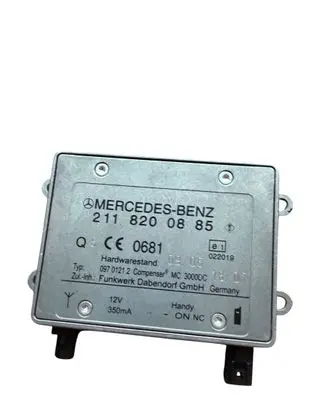 Mercedes-Benz E W212 Aerial antenna amplifier 2118200885 09701212 A2118200885