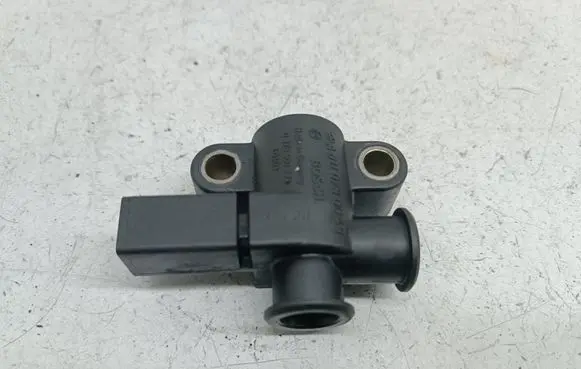 Mercedes-Benz A W168 Electromagnetic valve A6110780049 0928400292 6110780049