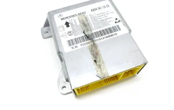 Mercedes-Benz C AMG W204 Airbag control unit/module A2049013502 5WK44524
