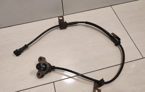 Mitsubishi Carisma ABS rear brake sensor 0265006