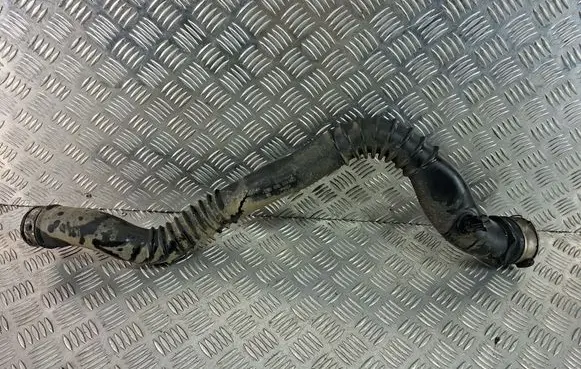BMW X1 E84 Intercooler hose/pipe 7797483