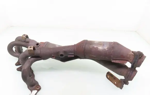 Lexus IS 200-300 Exhaust manifold N43