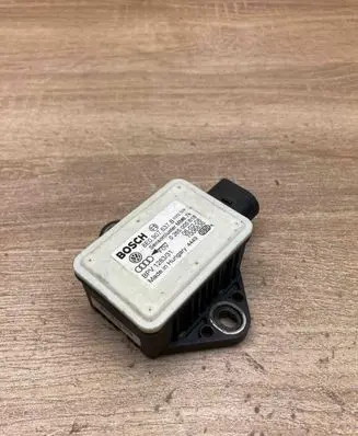 Audi A6 S6 C6 4F ESP acceleration yaw rate sensor 8E0907637B 0265005618 BVP