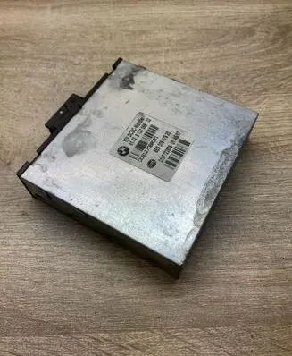 BMW 3 E90 E91 Voltage converter/converter module 9127088 8ES00947920