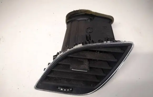 Seat Leon (5F) Dash center air vent grill 5F2820901