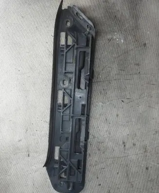 Volkswagen Touran I Front bumper mounting bracket 1t0807049