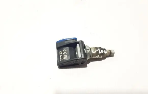 Mercedes-Benz C W206 Tire pressure sensor A0009058706