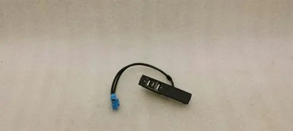 Mercedes-Benz S W222 USB socket connector A2228200915