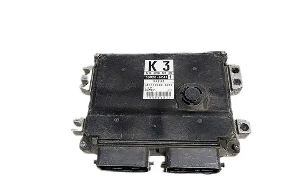 Suzuki Swift I Engine control unit/module 3392062J31