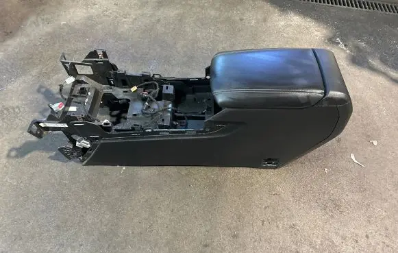 Jeep Grand Cherokee WL Armrest 01057260 SACK53 M8102623