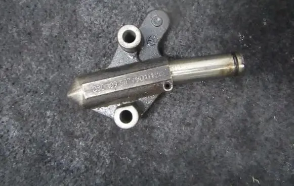 Volkswagen Golf V Slide rail for timing chain 03c109507