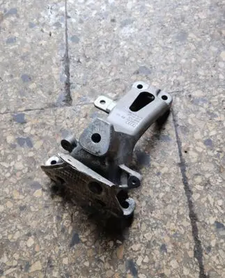 Audi A4 S4 B8 8K Engine mounting bracket 8K0199308AQ 00057325