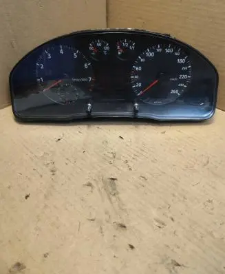 Audi A4 S4 B5 8D Speedometer (instrument cluster) 88311225 88311230