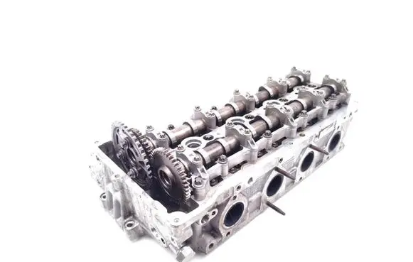 Mini One - Cooper F56 F55 Engine head 85136810500 3679373 55734001