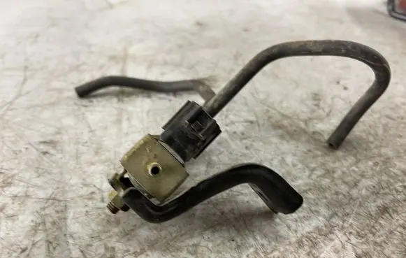 Nissan Navara D40 Turbo solenoid valve