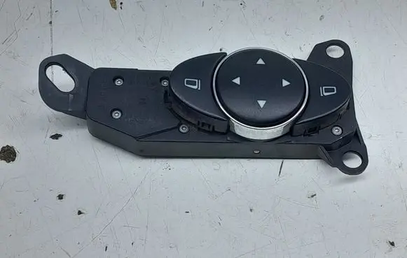 Mercedes-Benz E W211 Wing mirror switch 2118215779