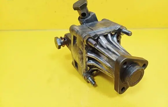 BMW 3 E36 Power steering pump 7681955232 1141042