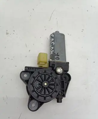 Mercedes-Benz C AMG W203 Rear door window regulator motor 2038202942