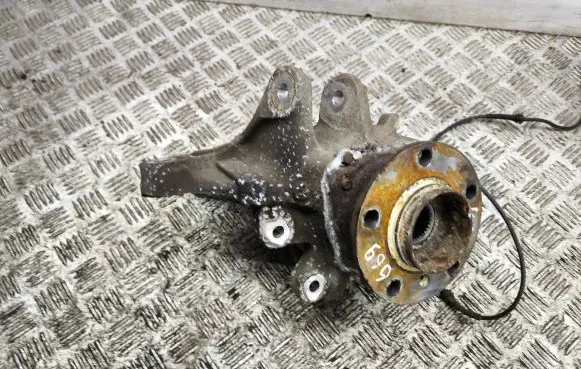 BMW 5 F10 F11 Rear wheel hub